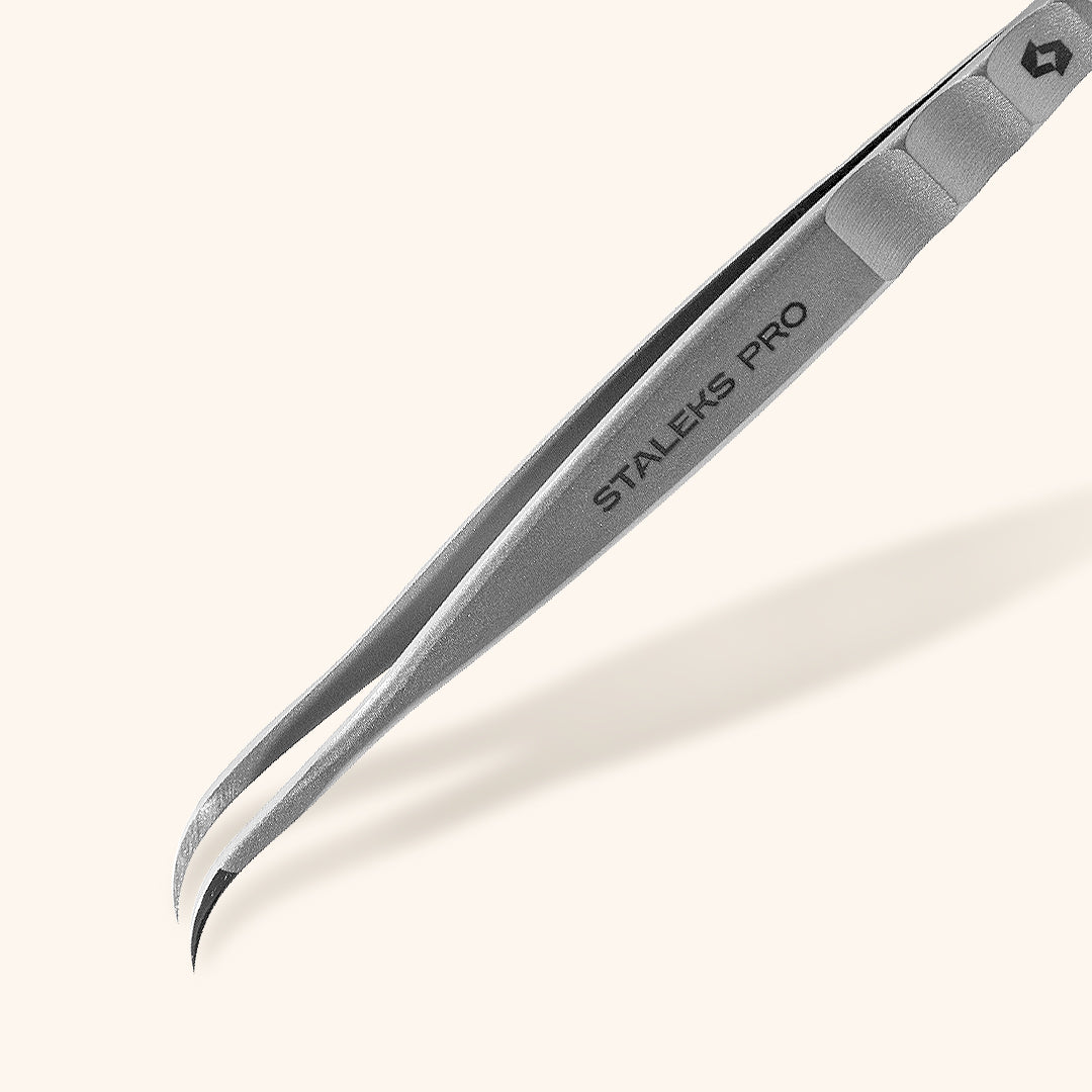 Curved Tip Volume Eyelash Extensions Tweezers for precise lash application