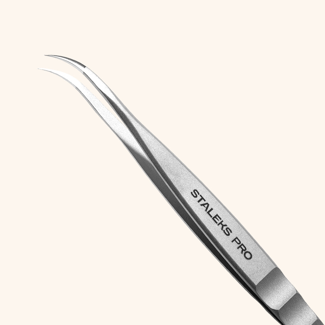 Professional Curved Tip Tweezers for seamless volume fan creation
