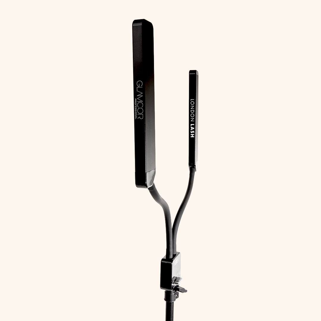 best lash light for Lash Technicians, best light for beauty treatment, best light for eyelash extensions 