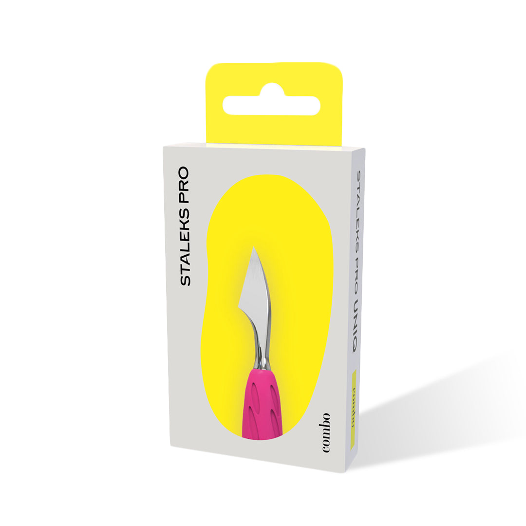 Staleks UNIQ Cleaner tip inside its packaging