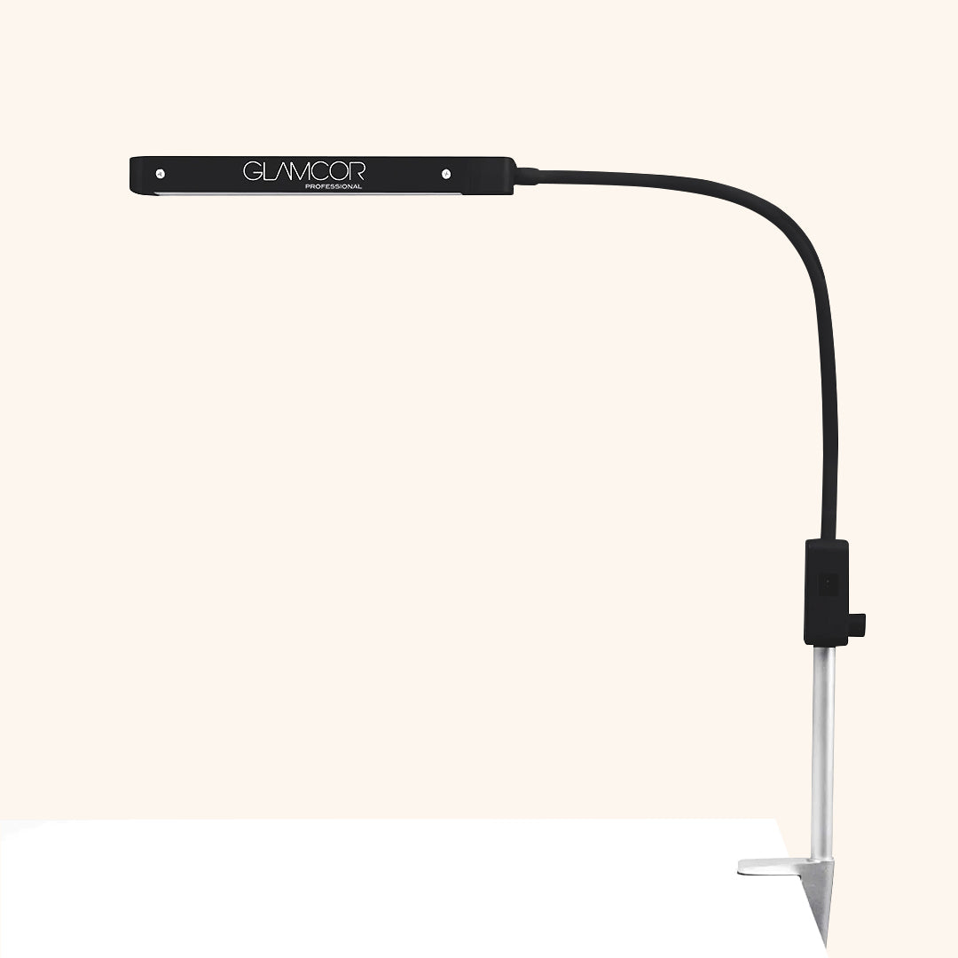 Best light for lash extensions treatments, best light for beauty treatments, best light for Lash Technicians