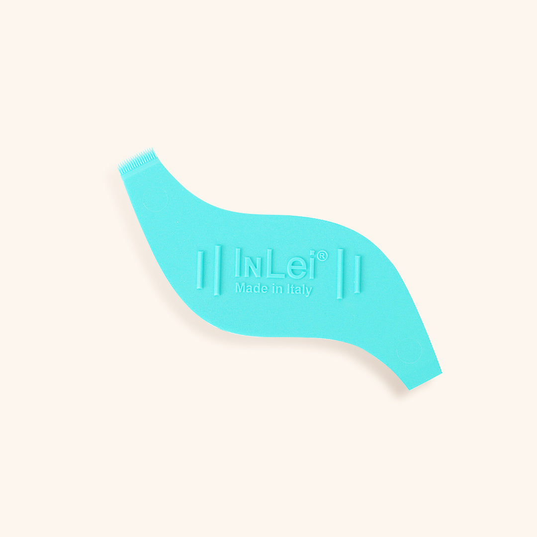 InLei Helper 2.0 lash enhancement comb designed for lash alignment and separation, made in Italy.