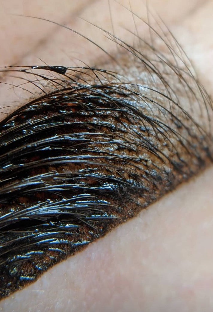 So Henna Application Captured With The Best Clip On Macro Phone Lens, Best Clip On Macro Phone Lens for Beauty Treatments